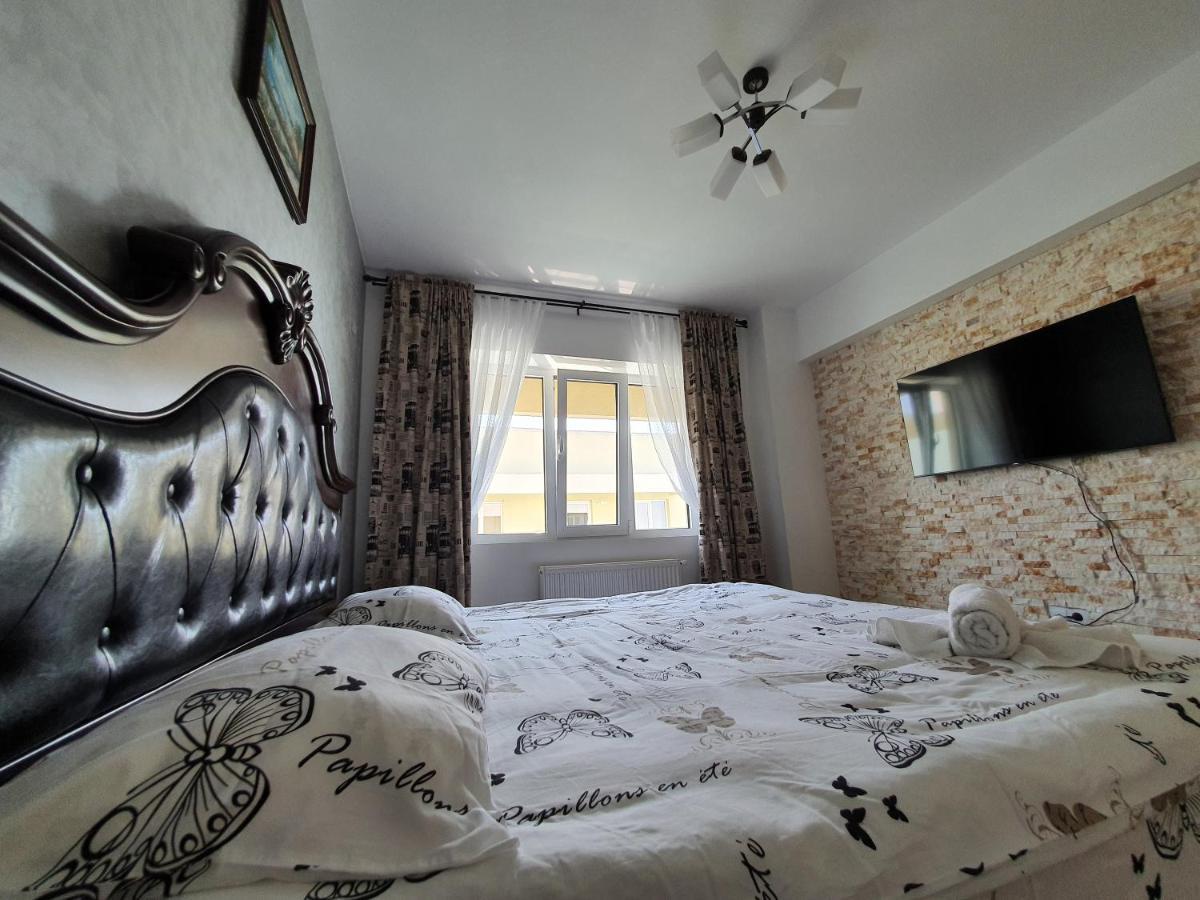 Moonlight Residence Mamaia Exterior photo