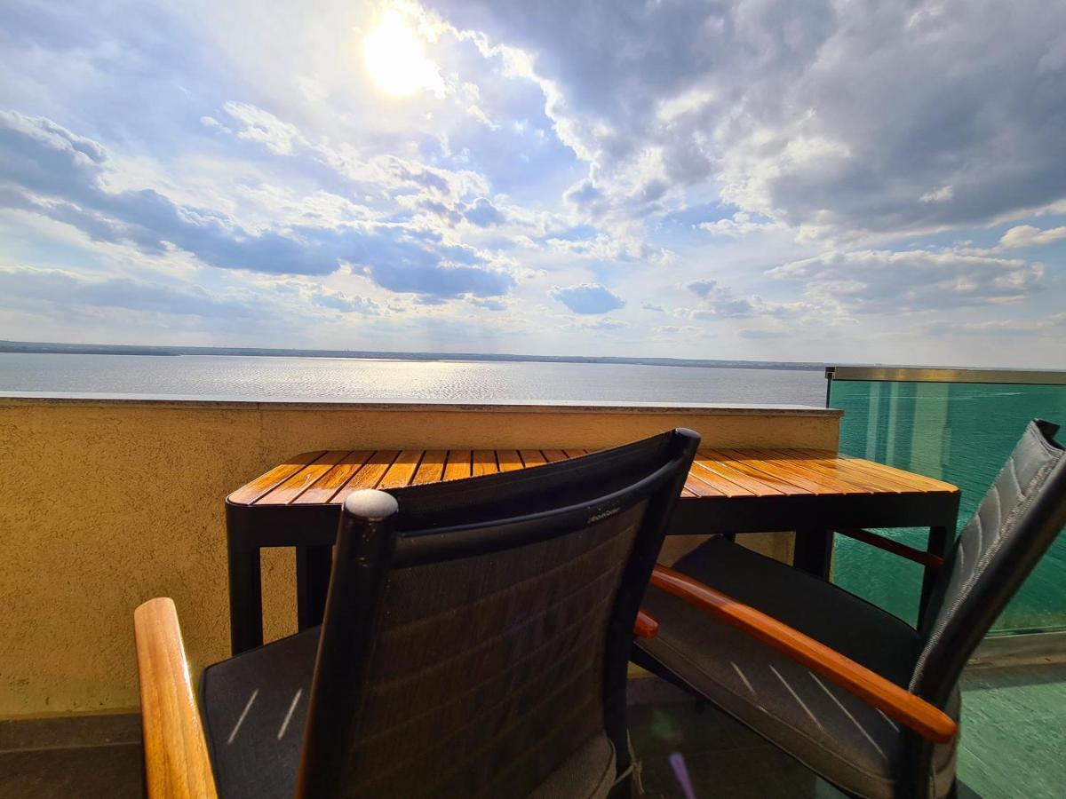 Moonlight Residence Mamaia Exterior photo