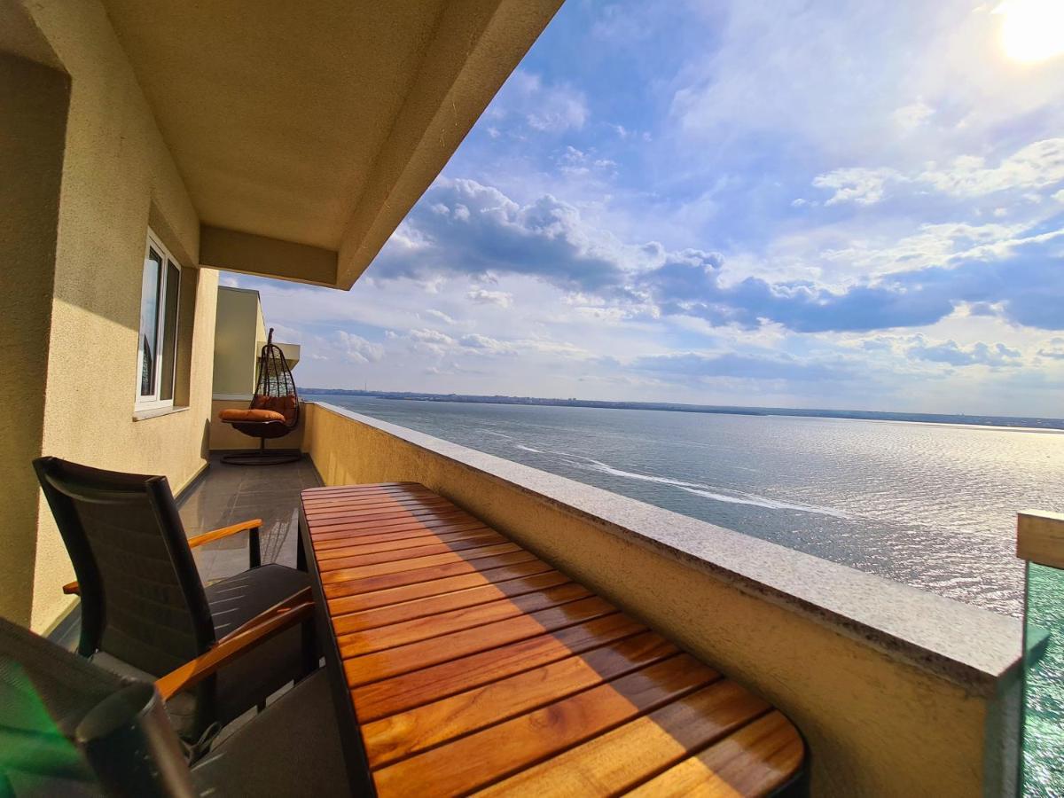 Moonlight Residence Mamaia Exterior photo